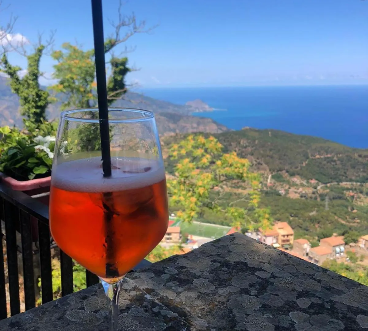 Casa Vacanza Al N.56 A Pollina